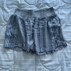 American Eagle Flowy Shorts, Size xs, Blue and White Striped, Never worn